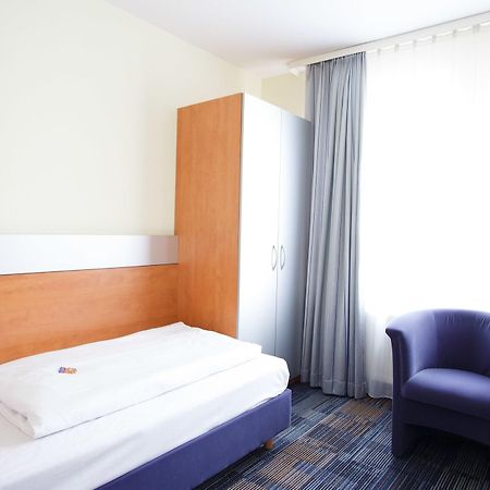 Senator Hotel Frankfurt nad Menem Zewnętrze zdjęcie