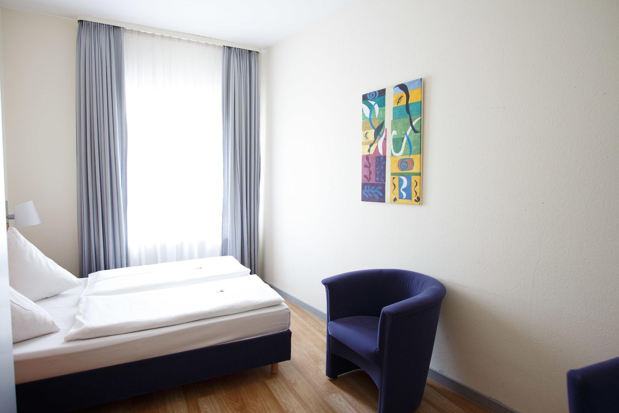 Senator Hotel Frankfurt nad Menem Zewnętrze zdjęcie
