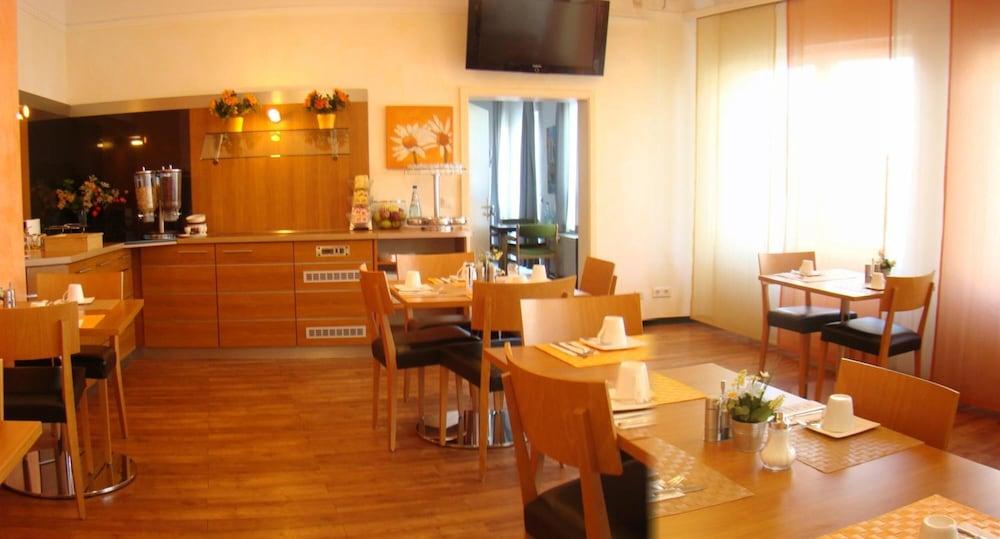 Senator Hotel Frankfurt nad Menem Zewnętrze zdjęcie