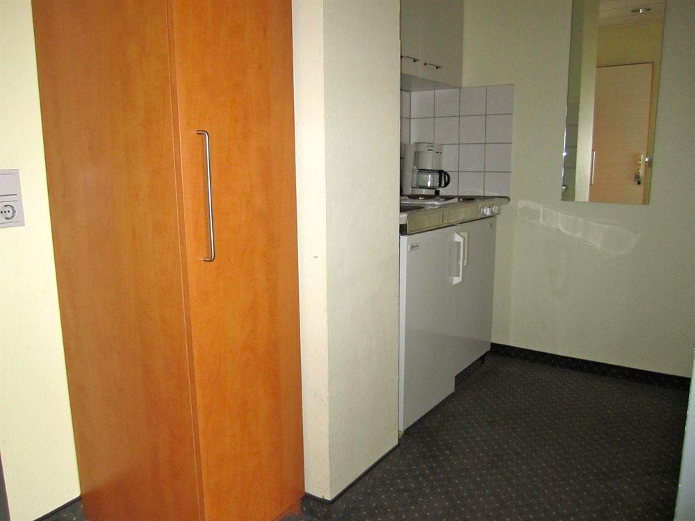 Senator Hotel Frankfurt nad Menem Zewnętrze zdjęcie