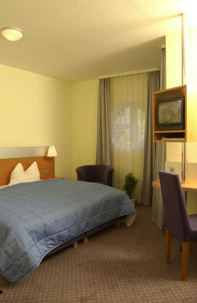 Senator Hotel Frankfurt nad Menem Zewnętrze zdjęcie