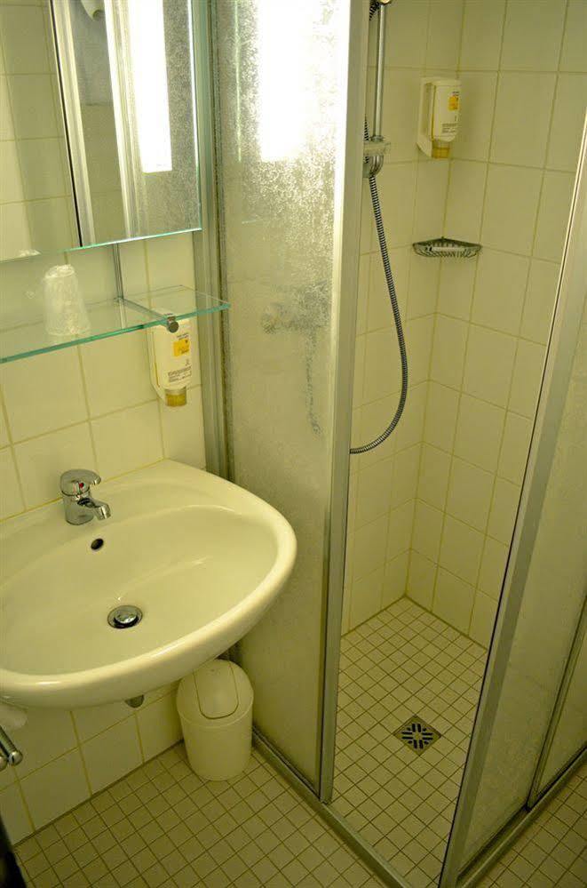 Senator Hotel Frankfurt nad Menem Zewnętrze zdjęcie